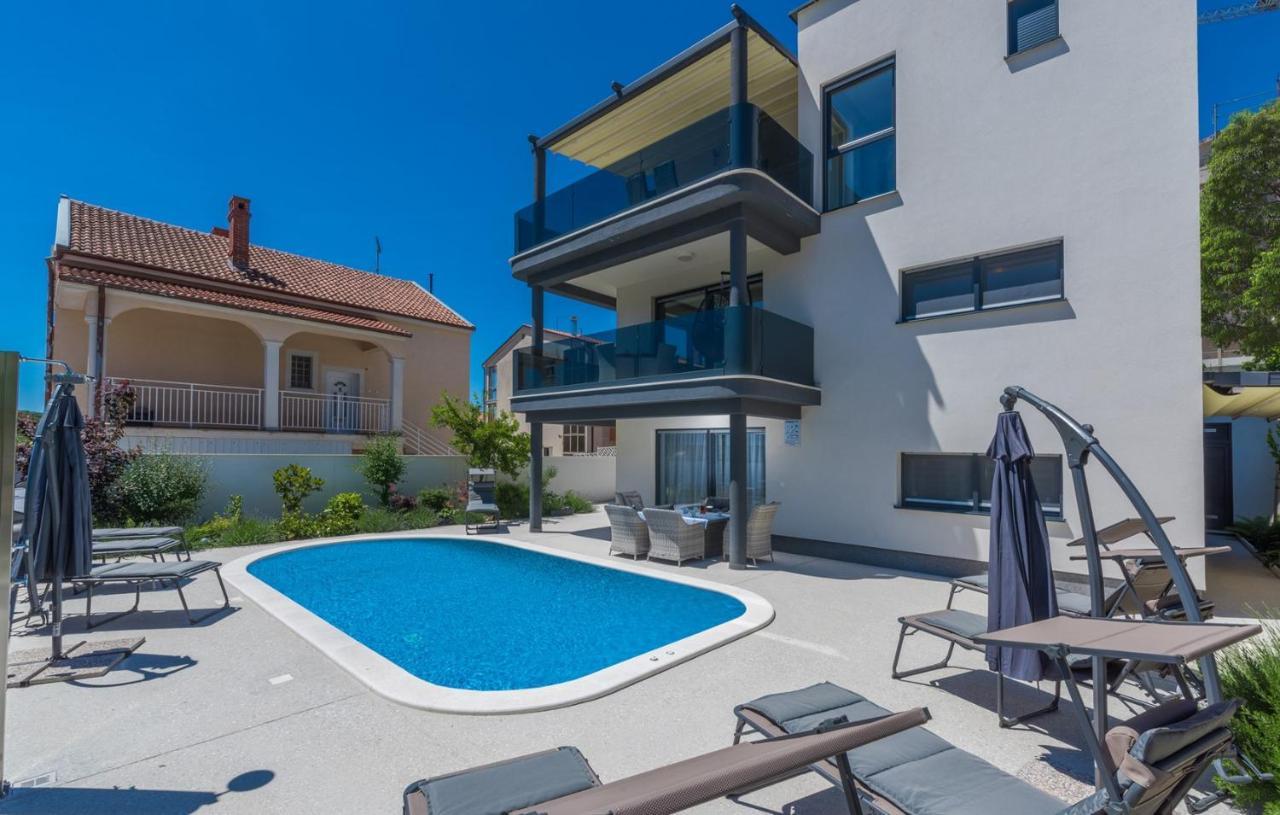 Modern Apartments With Shared Pool Near The Sea Pula Buitenkant foto
