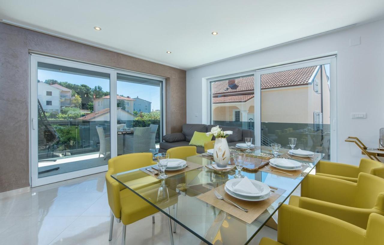 Modern Apartments With Shared Pool Near The Sea Pula Buitenkant foto