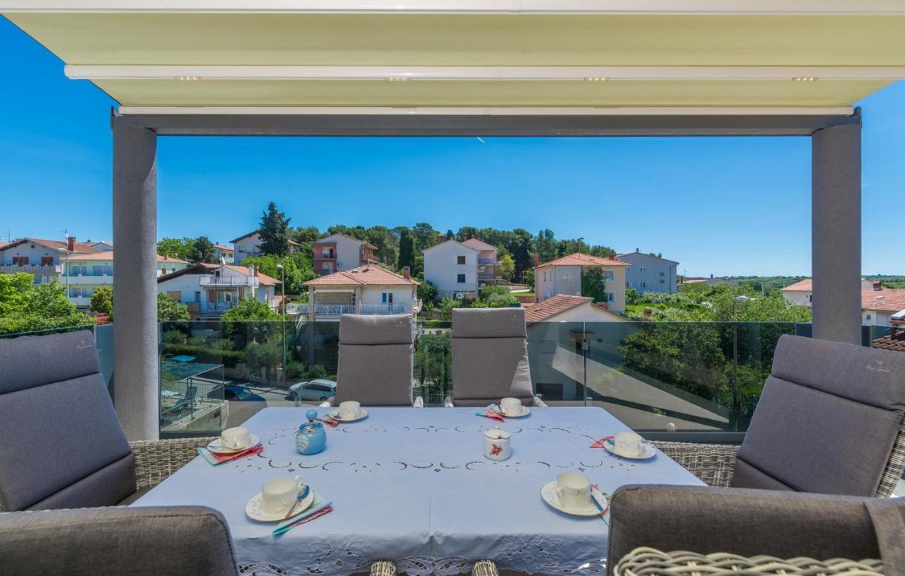 Modern Apartments With Shared Pool Near The Sea Pula Buitenkant foto