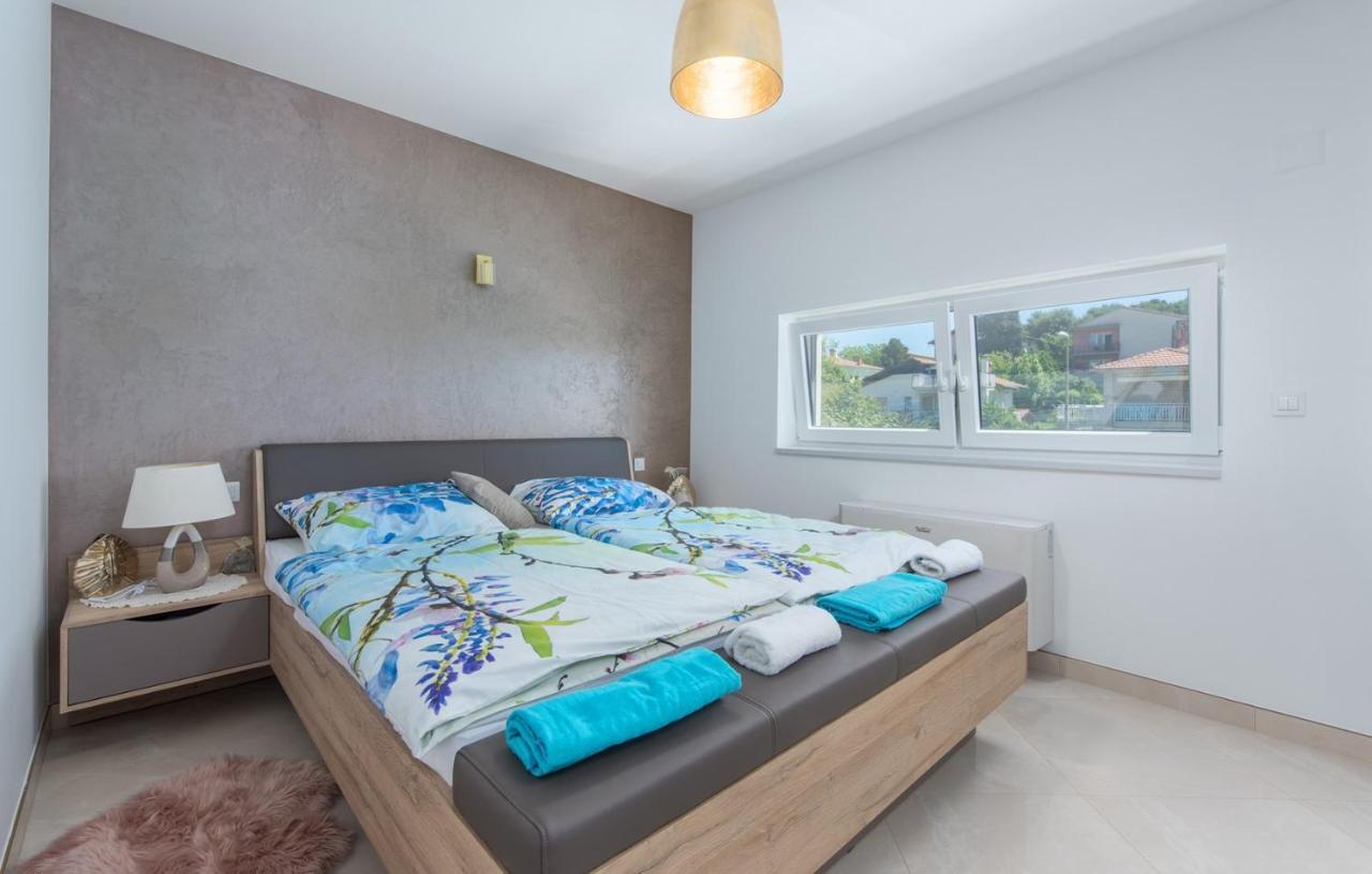 Modern Apartments With Shared Pool Near The Sea Pula Buitenkant foto