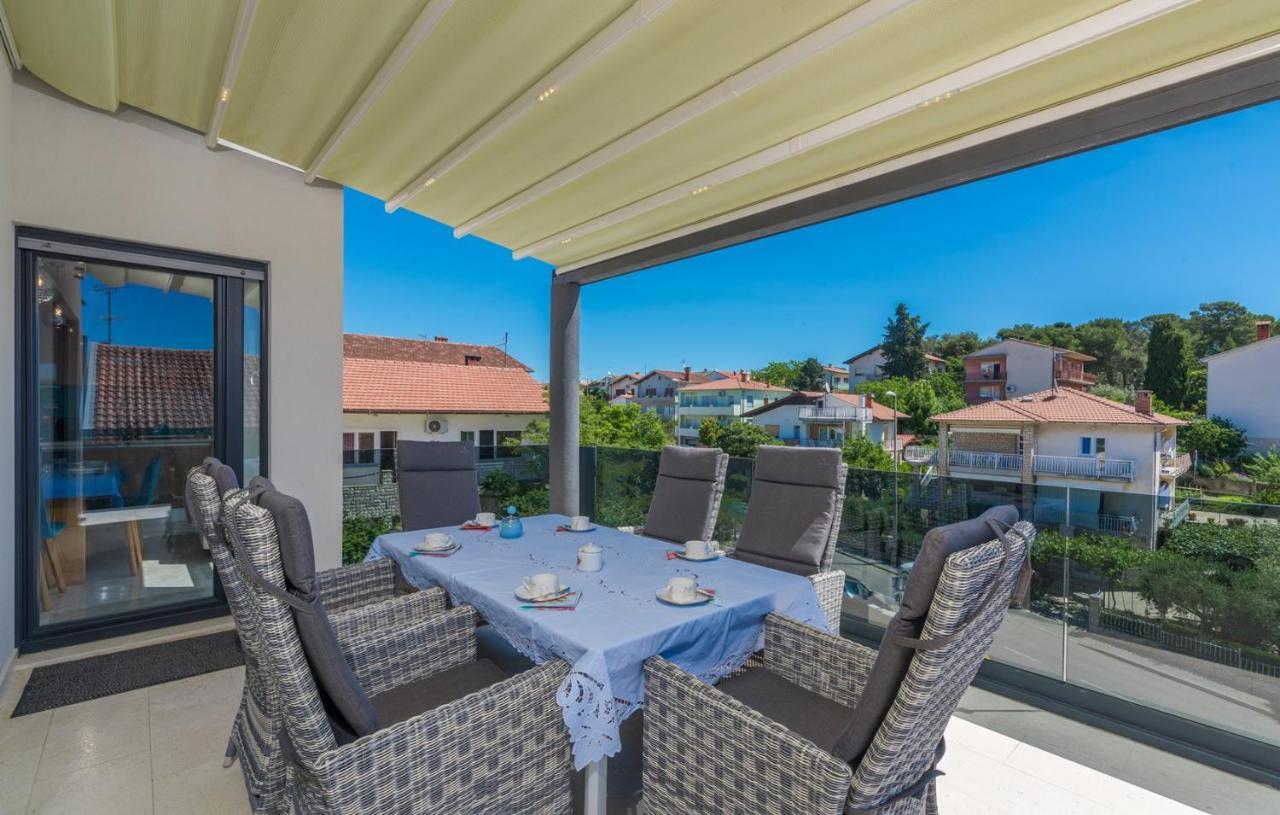 Modern Apartments With Shared Pool Near The Sea Pula Buitenkant foto